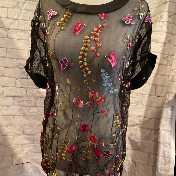 “ EMBROIDERED FLORAL TOP” Sheer Black Netting with Lovely Embroidery. - Picture 2 of 13